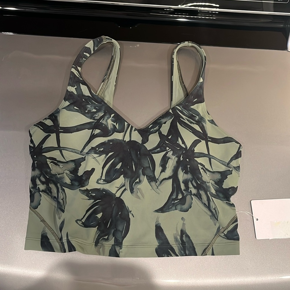 NWT Lululemon top size 8